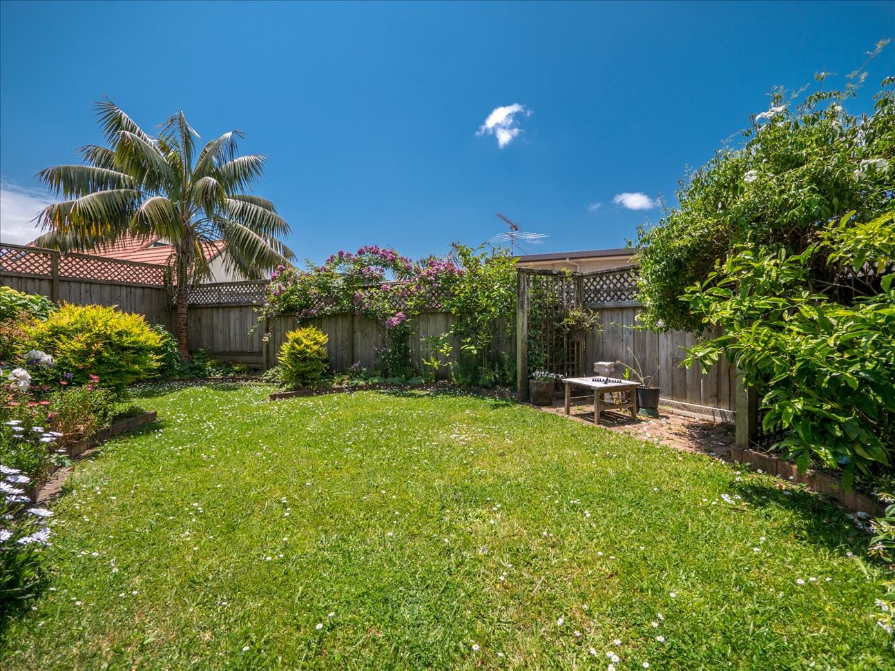 Auckland City AirBnb, Bed & Breakfast West Auckland