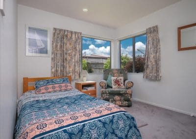 Our complete package for tourists arriving in New Zealand including private bed & breakfast accommodation in Auckland, airport transfers and customized tours.